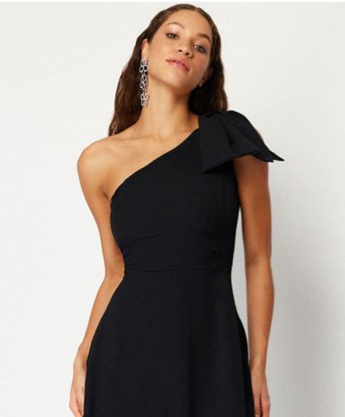 Vestido Amalla Clásico con Lazo