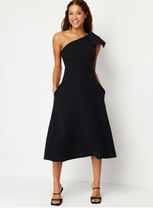 Vestido Amalla Clásico con Lazo