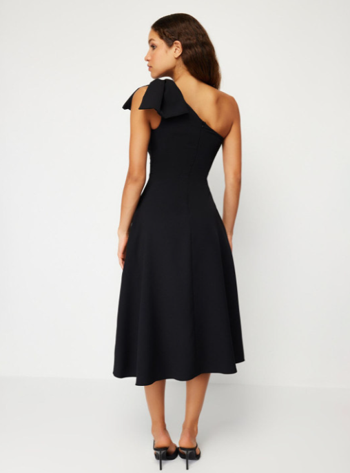 Vestido Amalla Clásico con Lazo